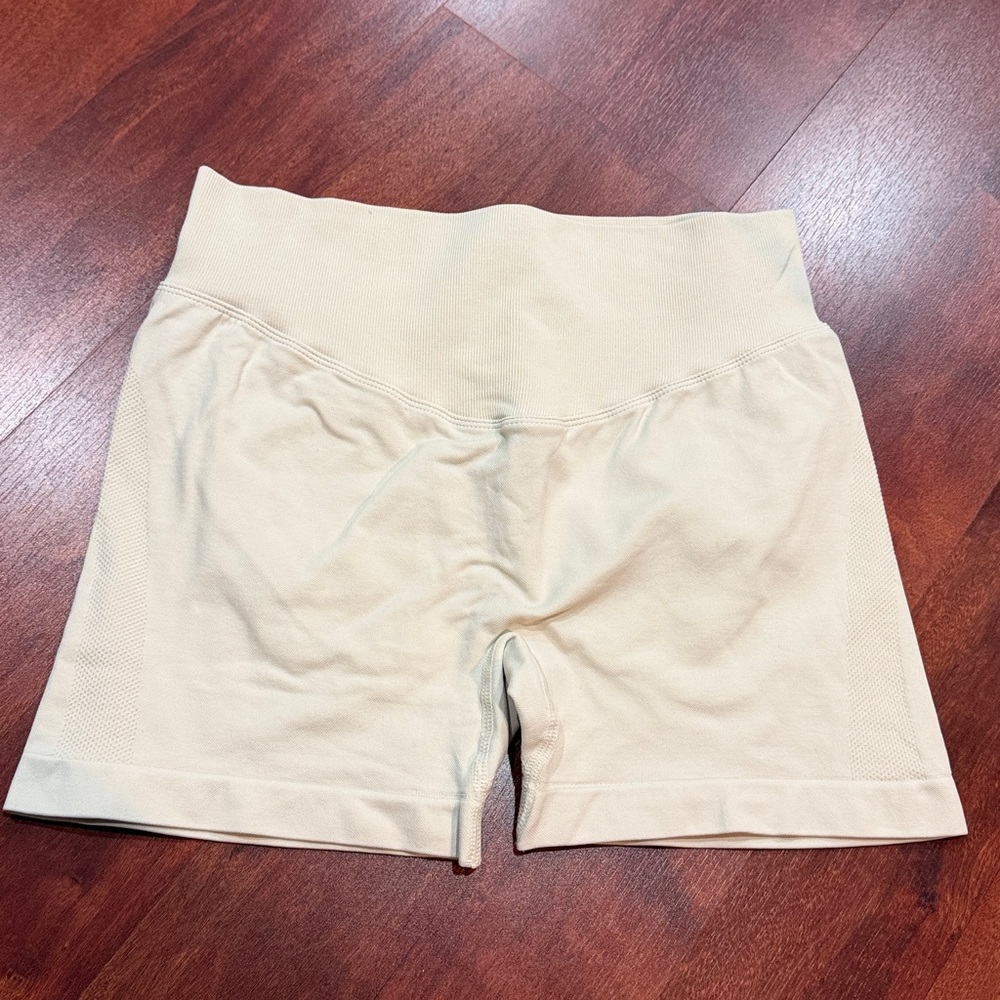 size medium amazon cream colored workout spandex